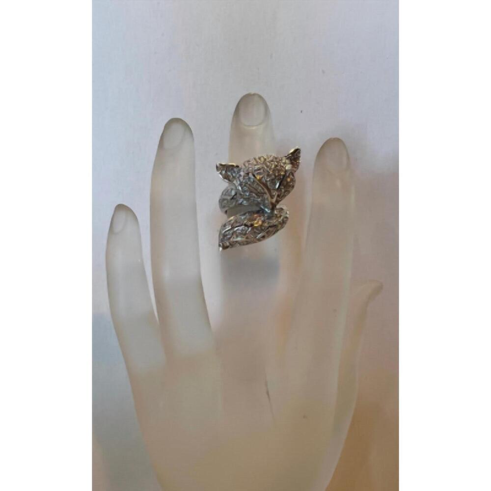 NEW SONYA'S fox ring in silver
